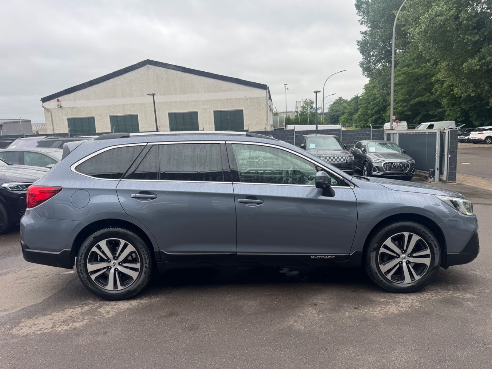 Fahrzeugabbildung Subaru OUTBACK SPORT*AUTOMATIK*R-KAMERA*NAVI*LED*AHK*