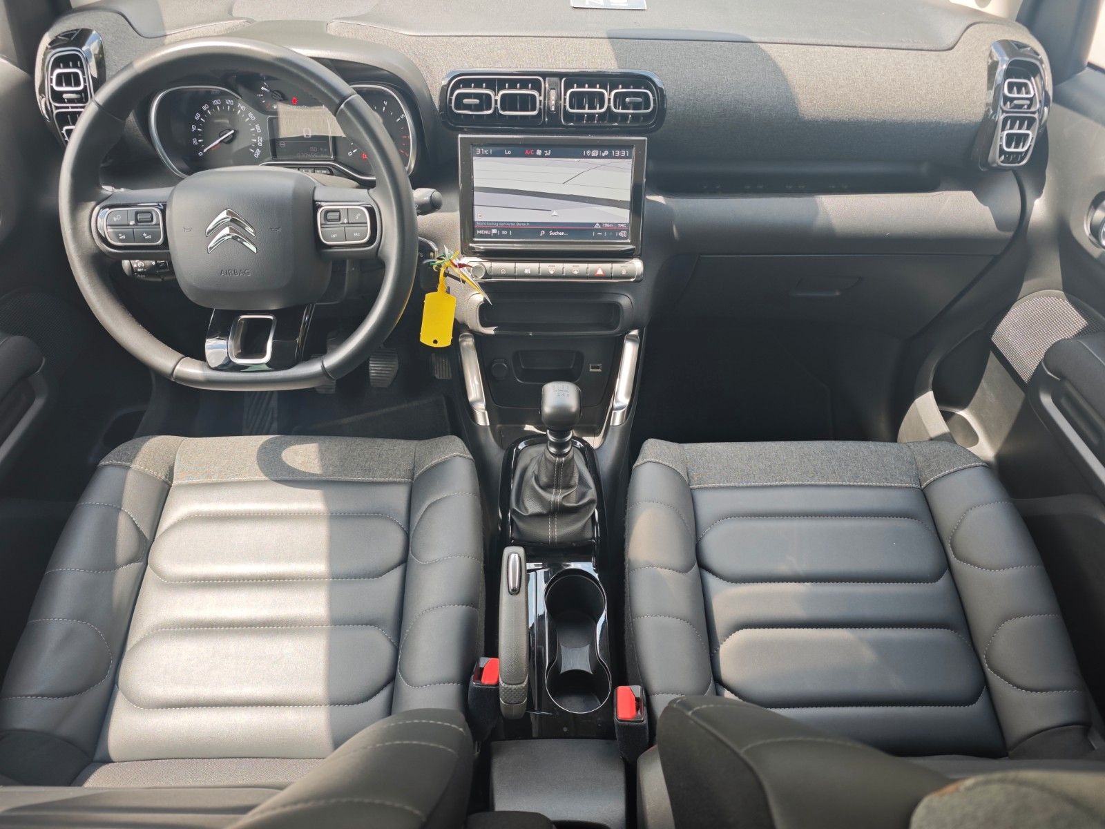 Fahrzeugabbildung Citroën C3 AIRCROSS*STYLE DESIGN PAKET*KAMERA*TEILLEDER*