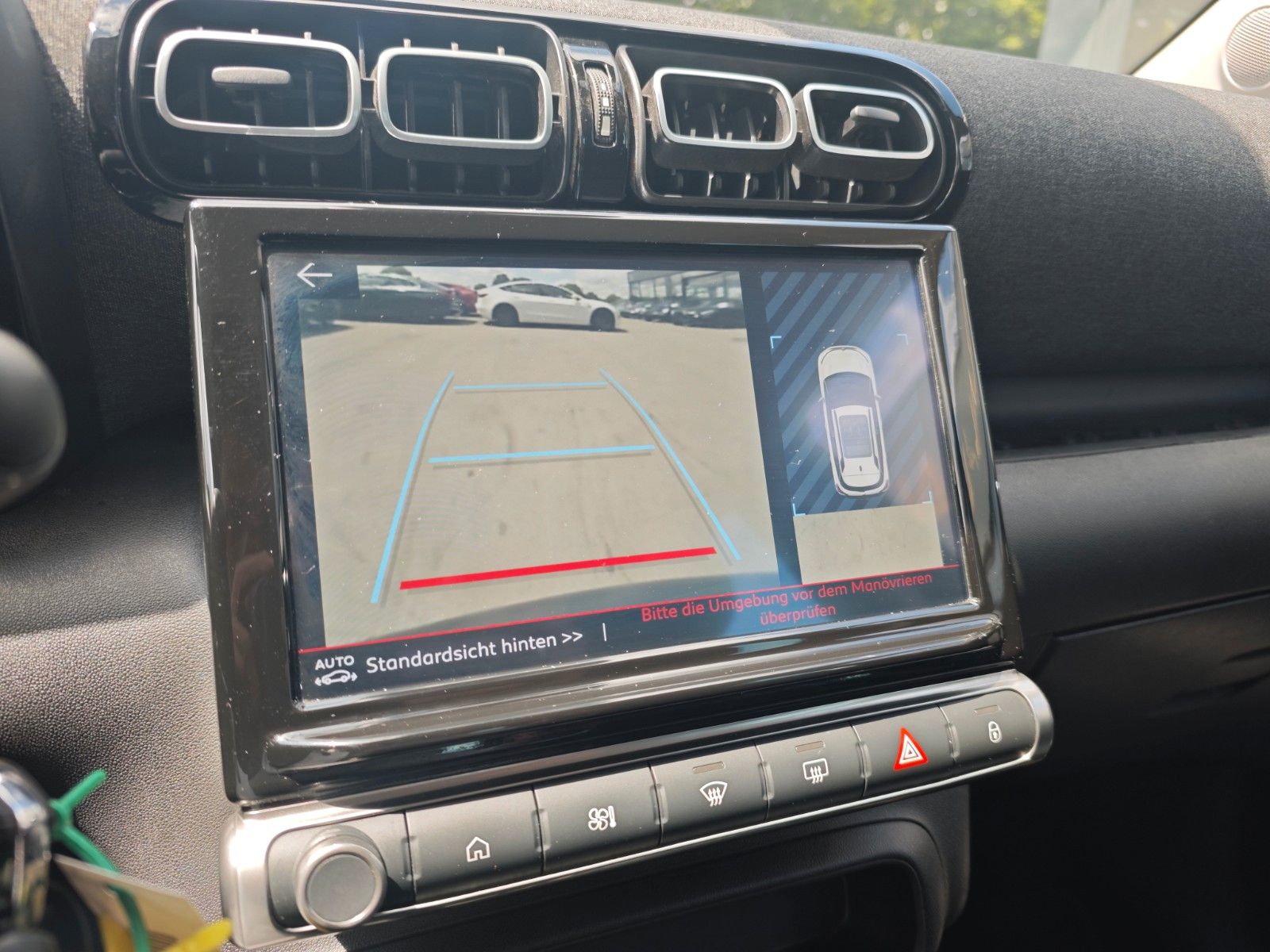 Fahrzeugabbildung Citroën C3 AIRCROSS*STYLE DESIGN PAKET*KAMERA*TEILLEDER*