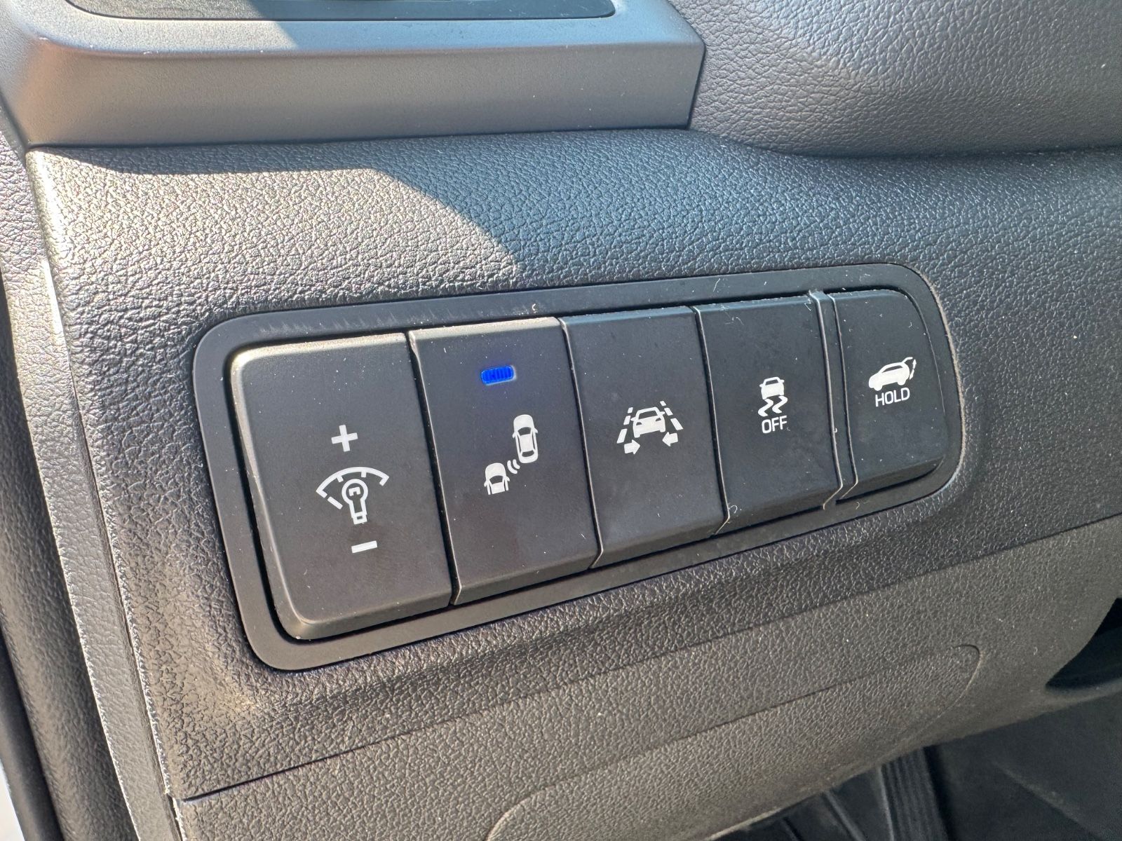 Fahrzeugabbildung Hyundai TUCSON PREMIUM 4WD *1.HD*AUT*LEDER*XENON*