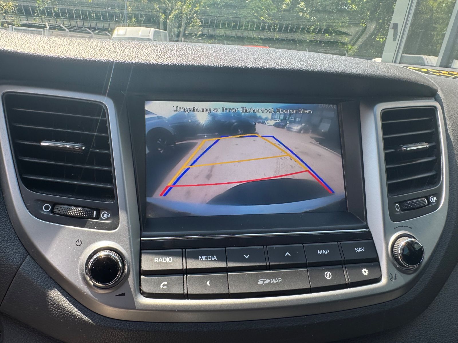 Fahrzeugabbildung Hyundai TUCSON PREMIUM 4WD *1.HD*AUT*LEDER*XENON*