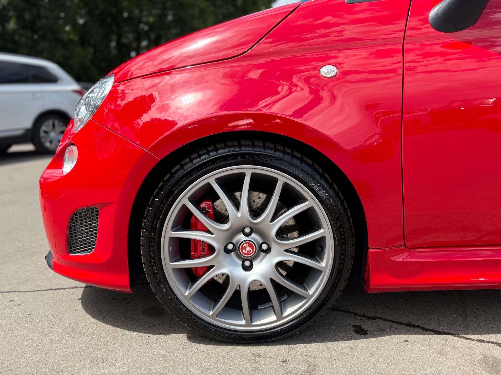 Fahrzeugabbildung Abarth 695 TRIBUTO FERRARI NR 1069-1199*MTA*ROSSO CORSA