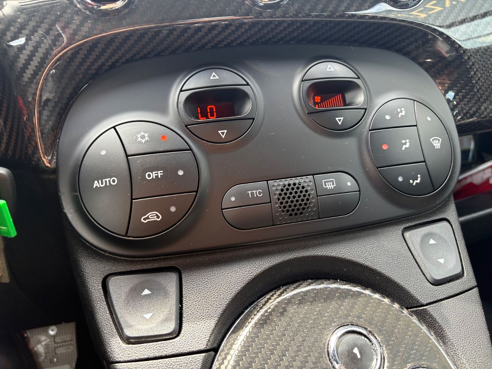 Fahrzeugabbildung Abarth 695 TRIBUTO FERRARI NR 1069-1199*MTA*ROSSO CORSA