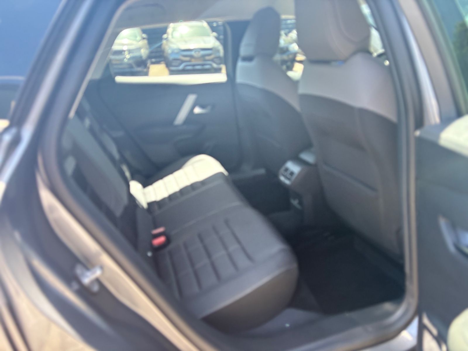 Fahrzeugabbildung Citroën C4 X E PLUS*115 KW RANGE EXTENDER*1.HD*TOP*AUT*