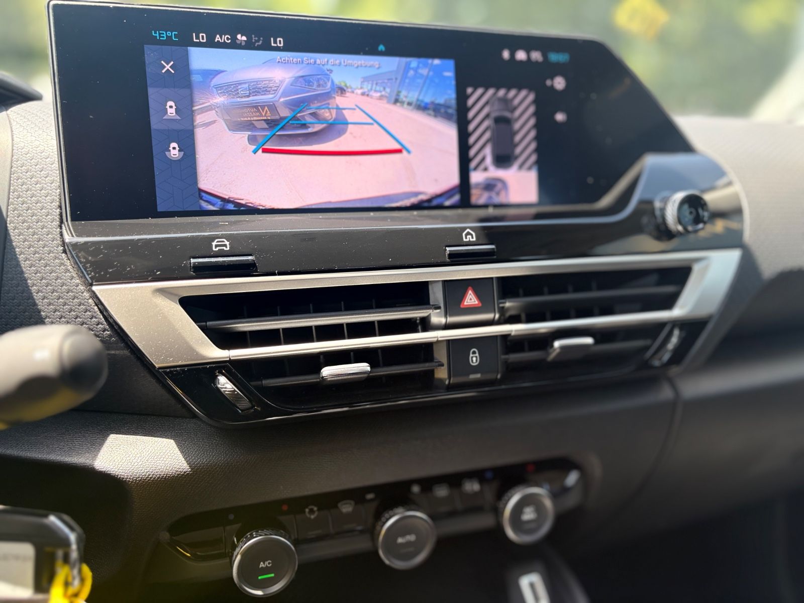 Fahrzeugabbildung Citroën C4 X E PLUS*115 KW RANGE EXTENDER*1.HD*TOP*AUT*
