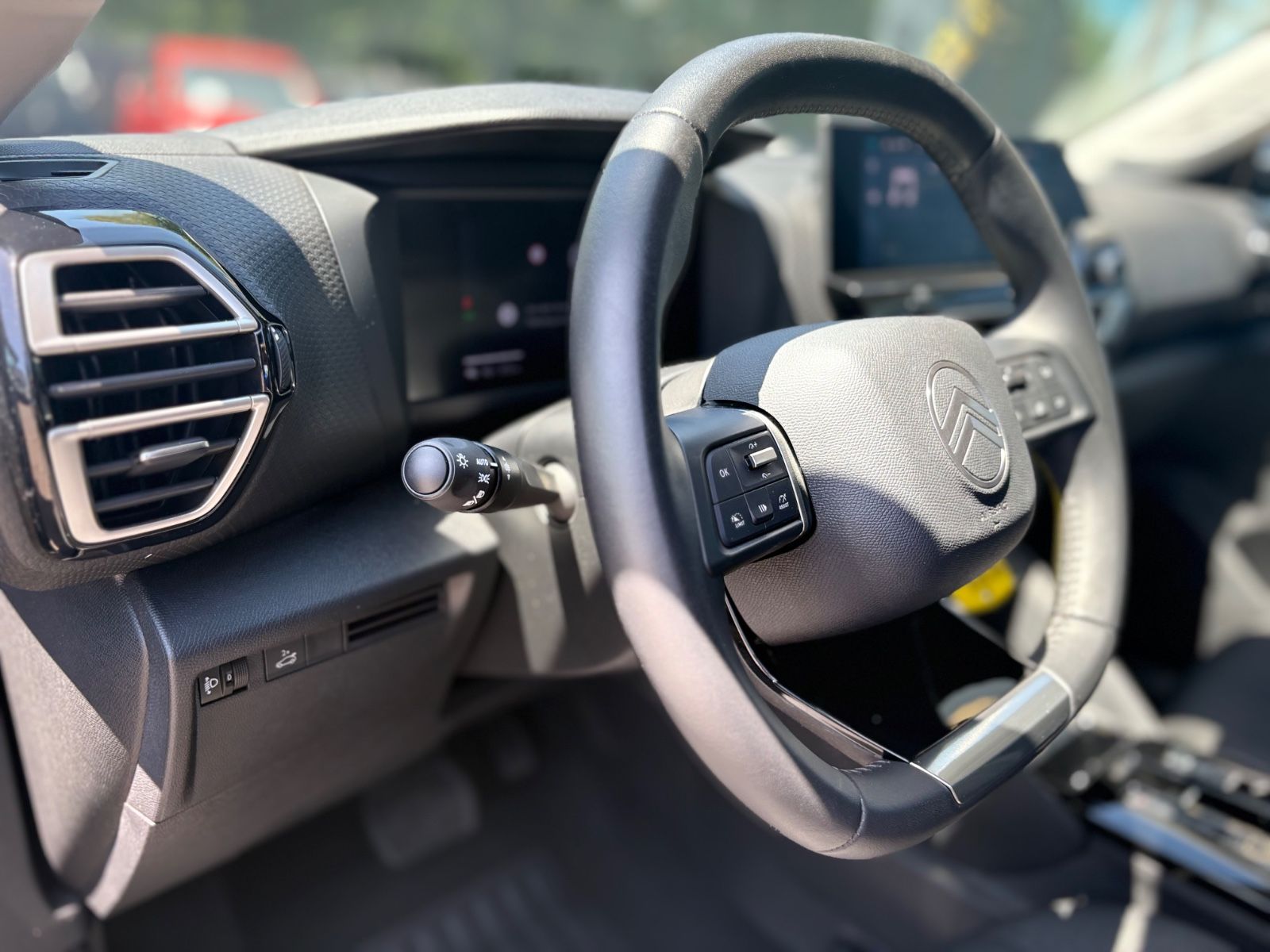 Fahrzeugabbildung Citroën C4 X E PLUS*115 KW RANGE EXTENDER*1.HD*TOP*AUT*