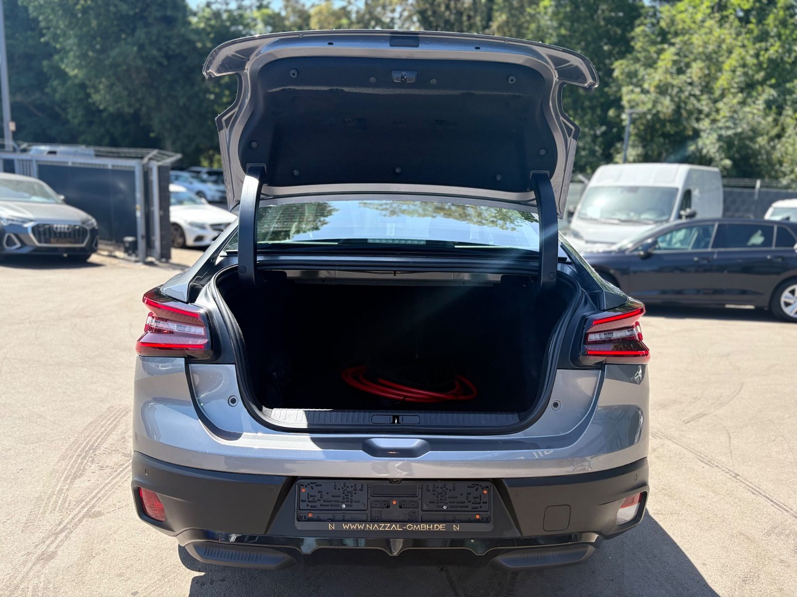 Fahrzeugabbildung Citroën C4 X E PLUS*115 KW RANGE EXTENDER*1.HD*TOP*AUT*