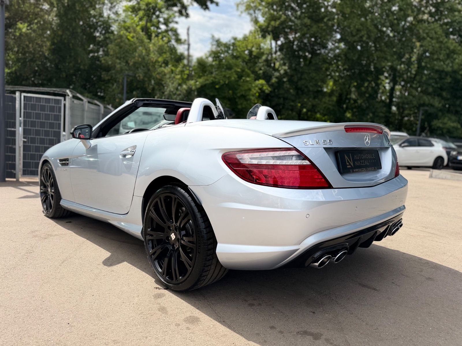 Fahrzeugabbildung Mercedes-Benz SLK 55 AMG*MAGIC-SKY*XENON*AIRSCARF*