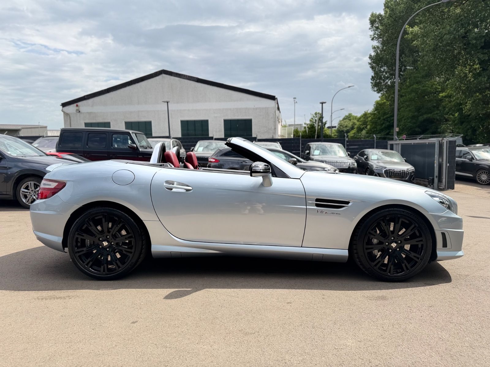 Fahrzeugabbildung Mercedes-Benz SLK 55 AMG*MAGIC-SKY*XENON*AIRSCARF*