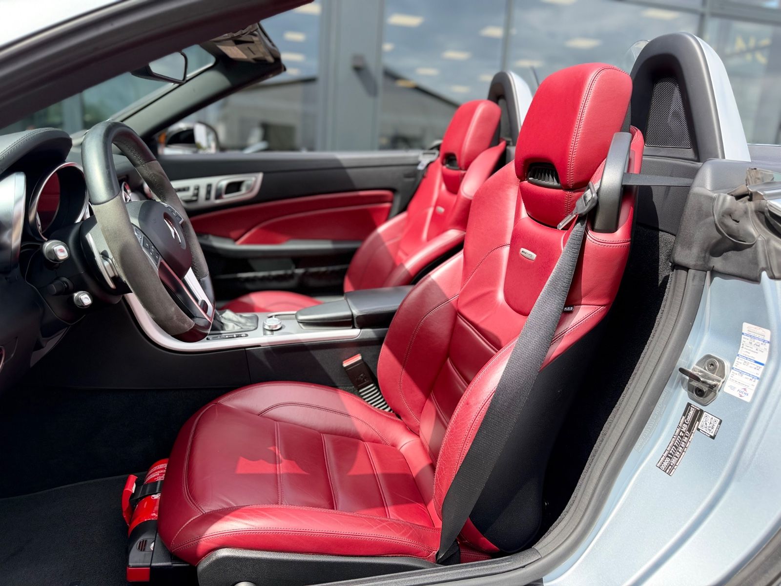 Fahrzeugabbildung Mercedes-Benz SLK 55 AMG*MAGIC-SKY*XENON*AIRSCARF*