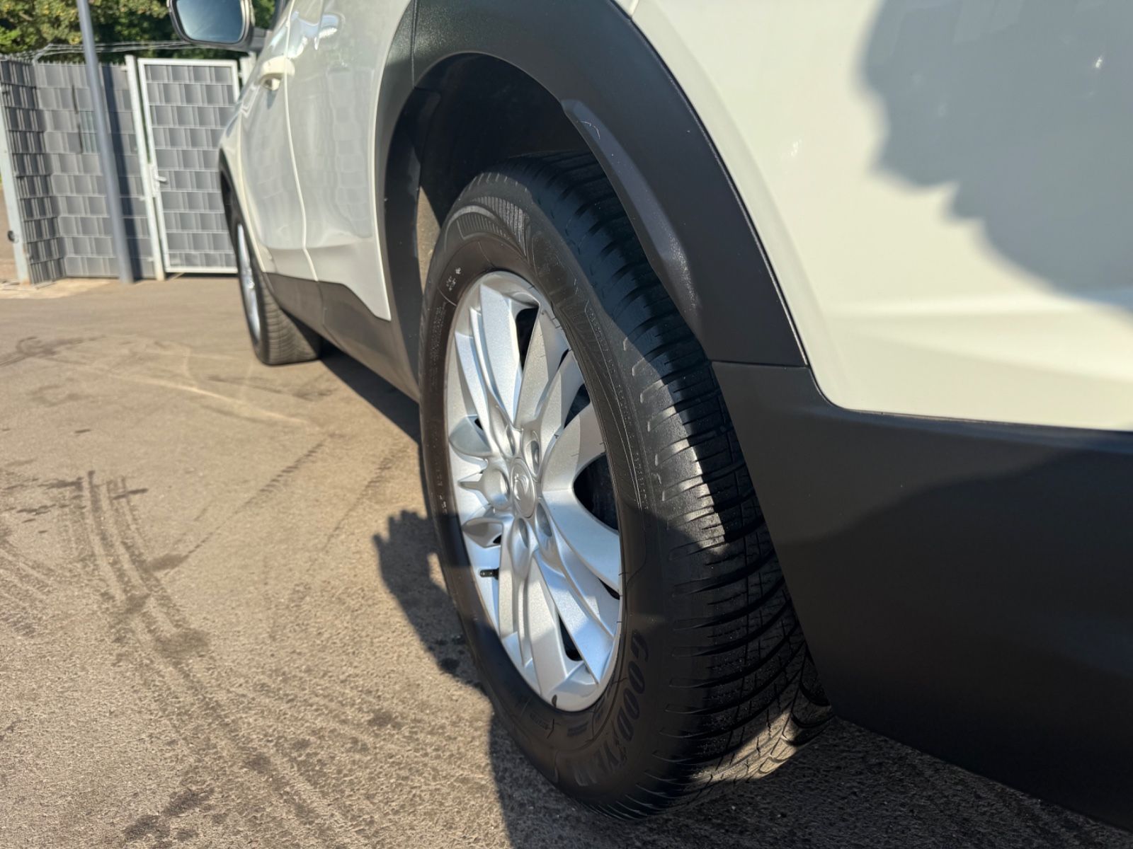 Fahrzeugabbildung Ssangyong KORANDO 1.5 GDI*2.HD*AUT*LED*KAMERA*SHZ*TOP