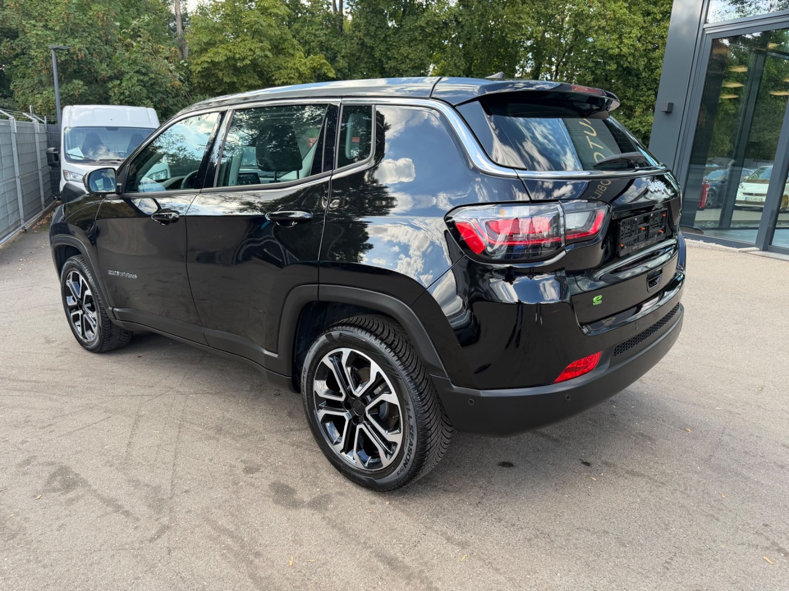 Fahrzeugabbildung Jeep COMPASS HIGH ALTITUDE*AUT*2.HAND*KAMERA*LED*