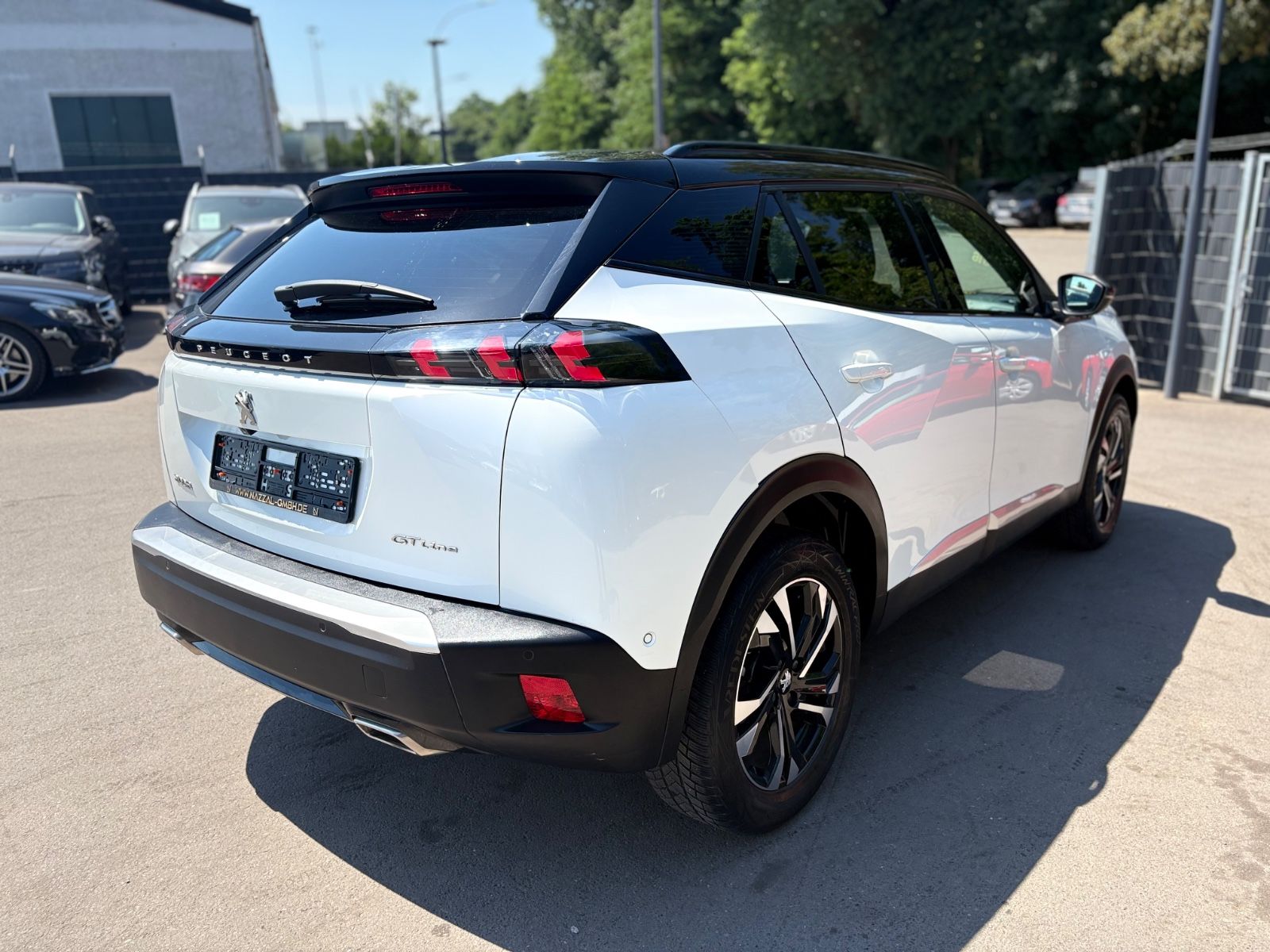 Fahrzeugabbildung Peugeot 2008 GT-LINE ALLURE*AUT.*KAMERA*NAVI*AHK*VIRTUAL