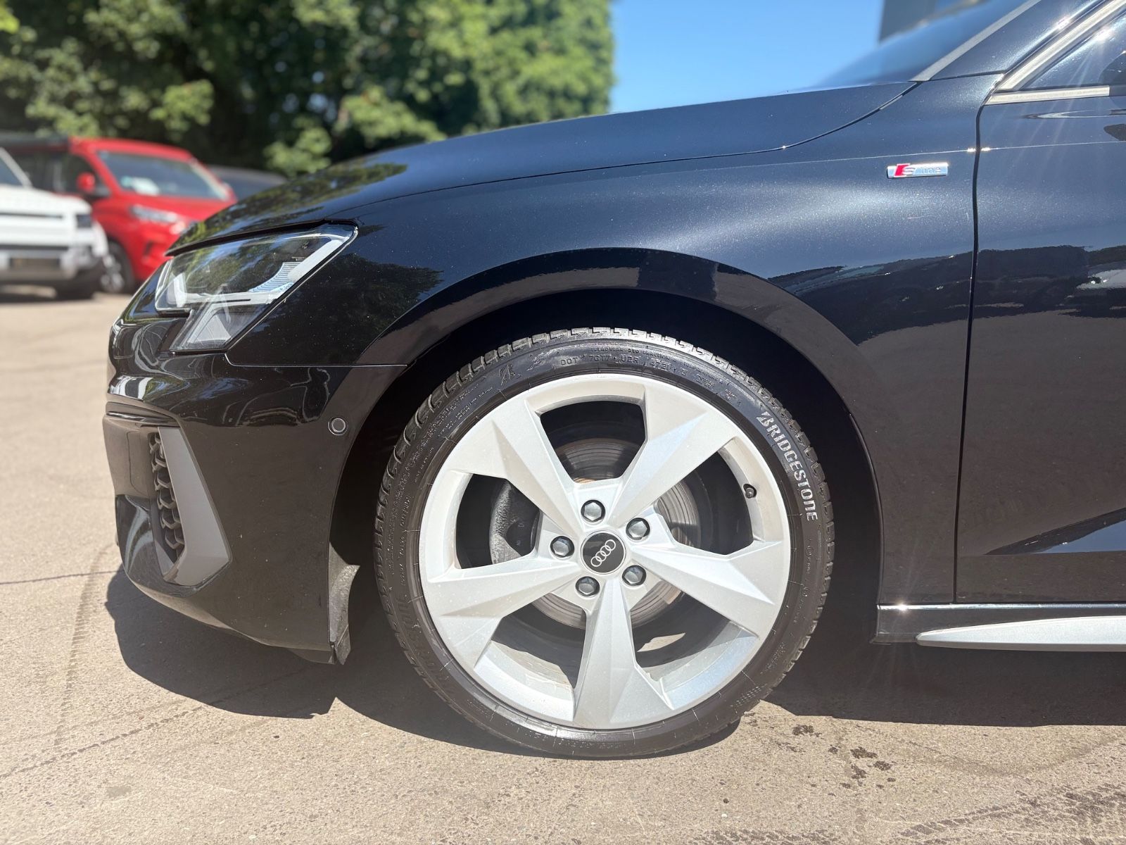 Fahrzeugabbildung Audi A3 LIMOUSINE 35 TDI 3xS-LINE *1.HD*NAVI*VIRTUAL*