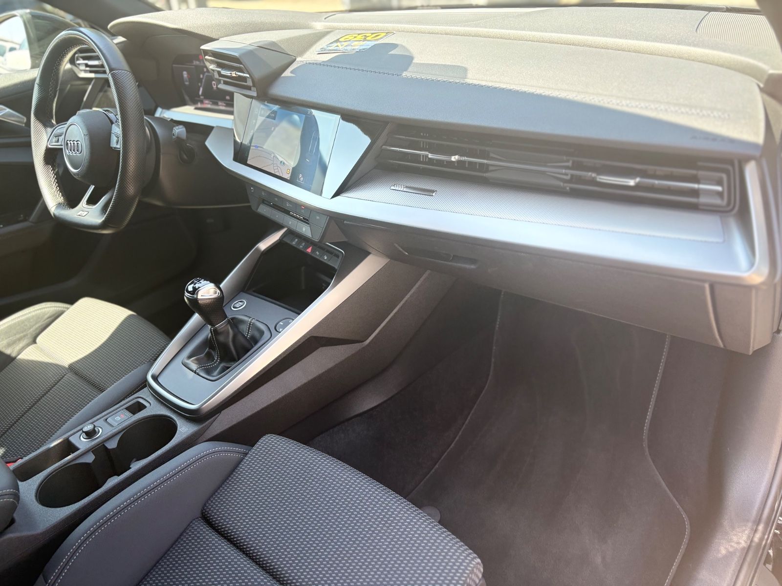 Fahrzeugabbildung Audi A3 LIMOUSINE 35 TDI 3xS-LINE *1.HD*NAVI*VIRTUAL*