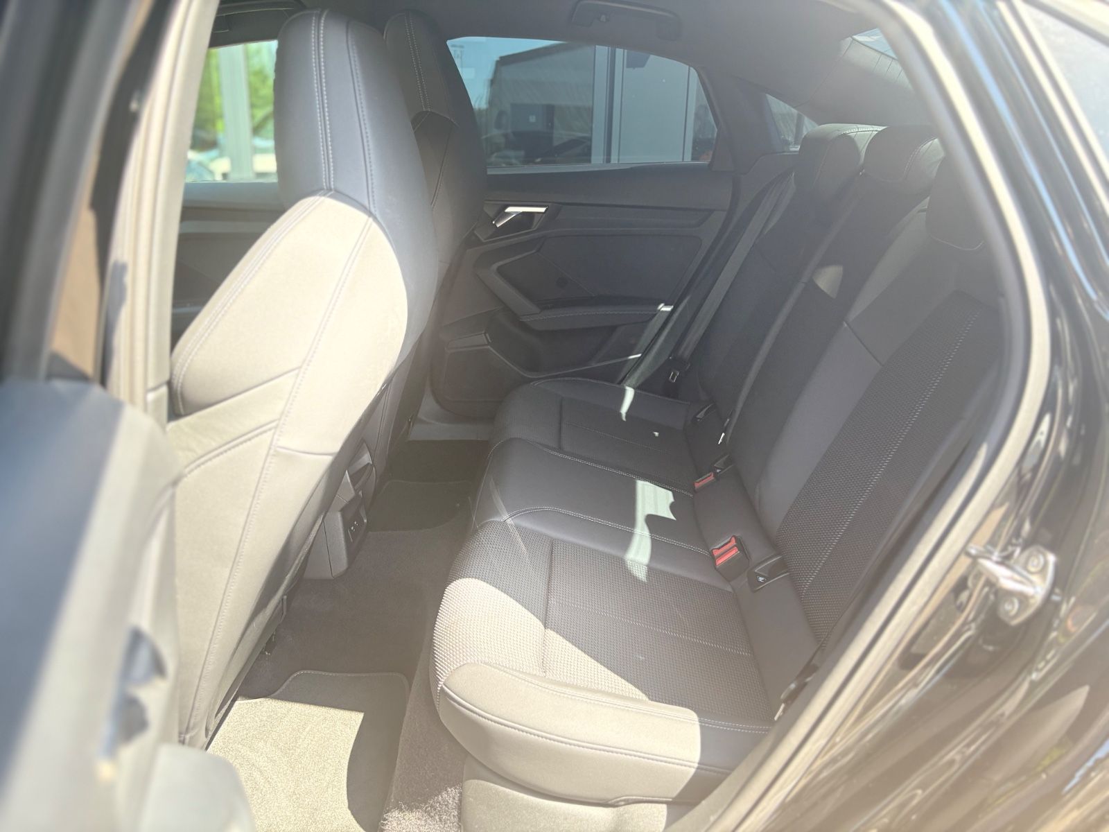 Fahrzeugabbildung Audi A3 LIMOUSINE 35 TDI 3xS-LINE *1.HD*NAVI*VIRTUAL*