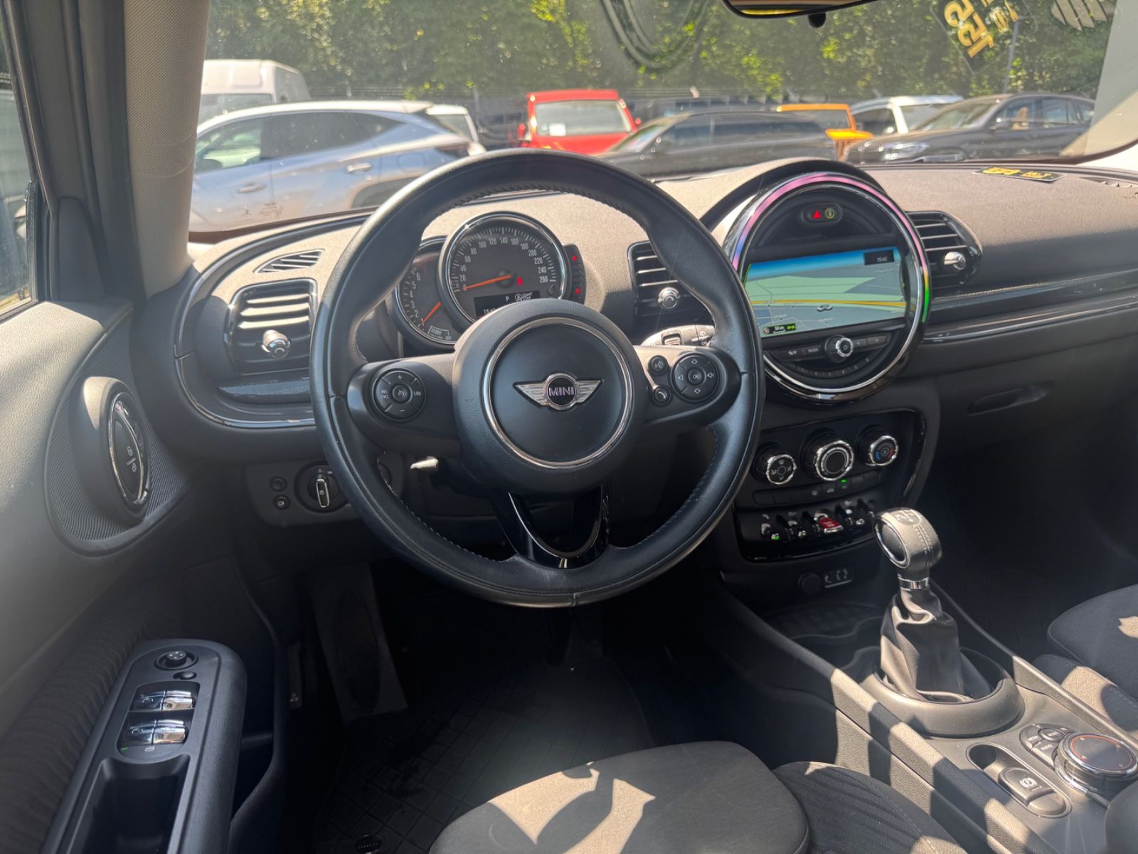 Fahrzeugabbildung MINI COOPER CLUBMANN *AUTOMATIK*PDC*NAVI*EURO 6*