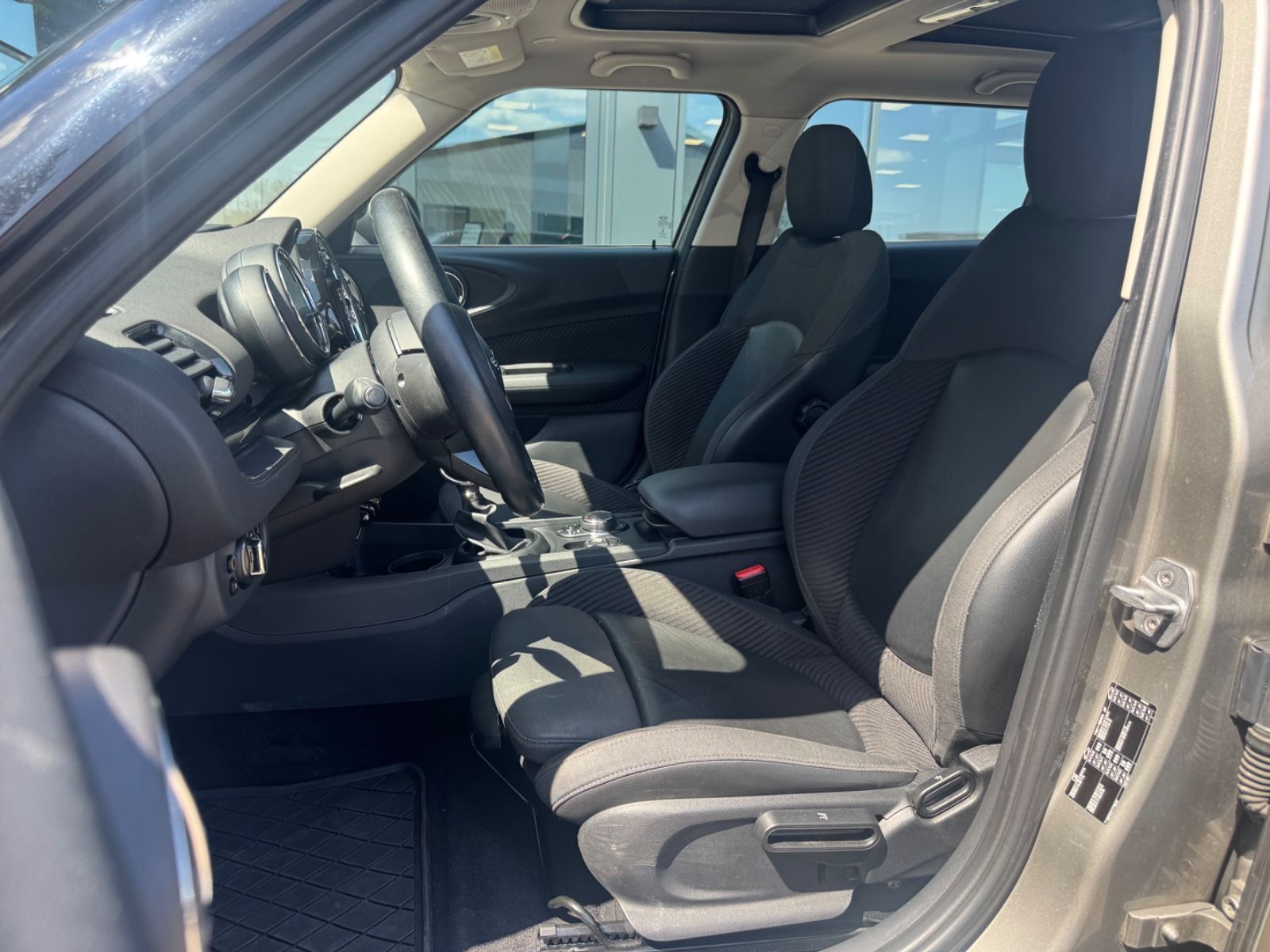 Fahrzeugabbildung MINI COOPER CLUBMANN *AUTOMATIK*PDC*NAVI*EURO 6*