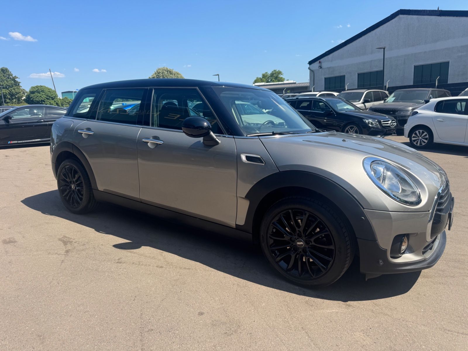 Fahrzeugabbildung MINI COOPER CLUBMANN *AUTOMATIK*PDC*NAVI*EURO 6*