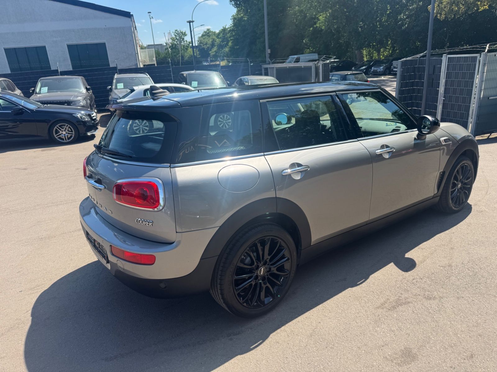 Fahrzeugabbildung MINI COOPER CLUBMANN *AUTOMATIK*PDC*NAVI*EURO 6*
