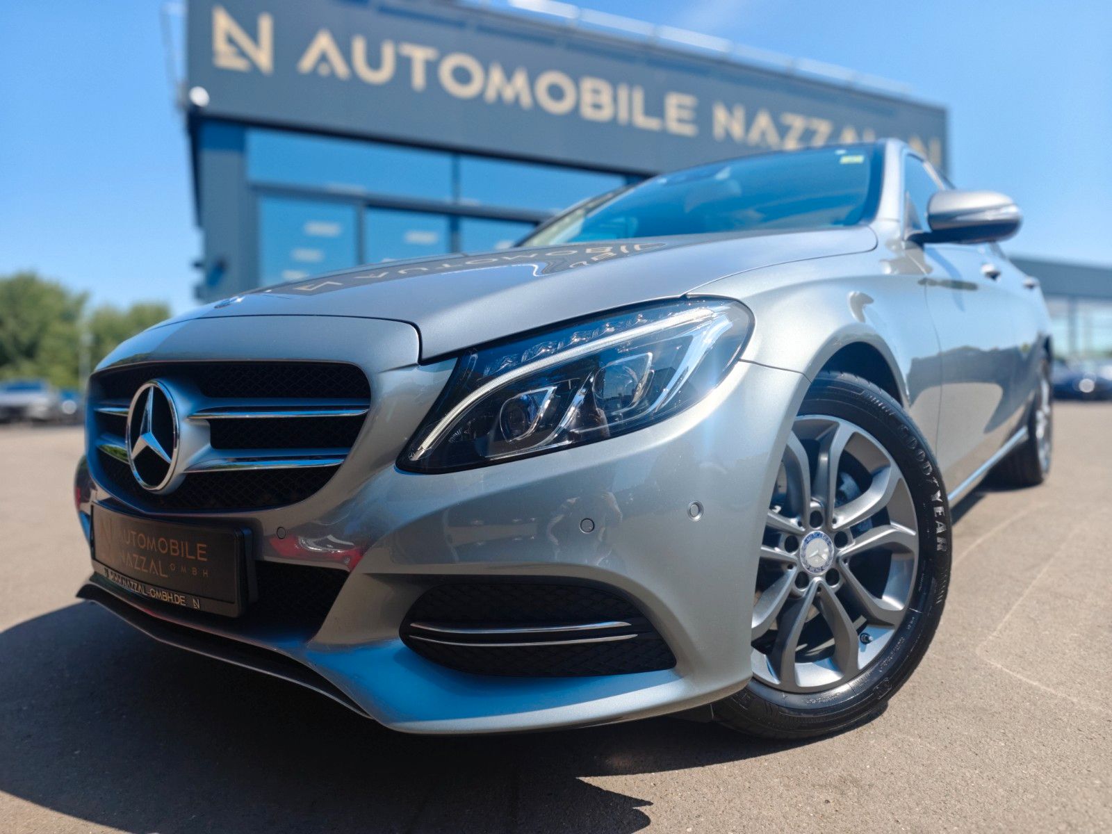 Fahrzeugabbildung Mercedes-Benz C 220d BT LIM.*AUT.*AVANTGARDE*KAMERA*KLIMAAUTO.