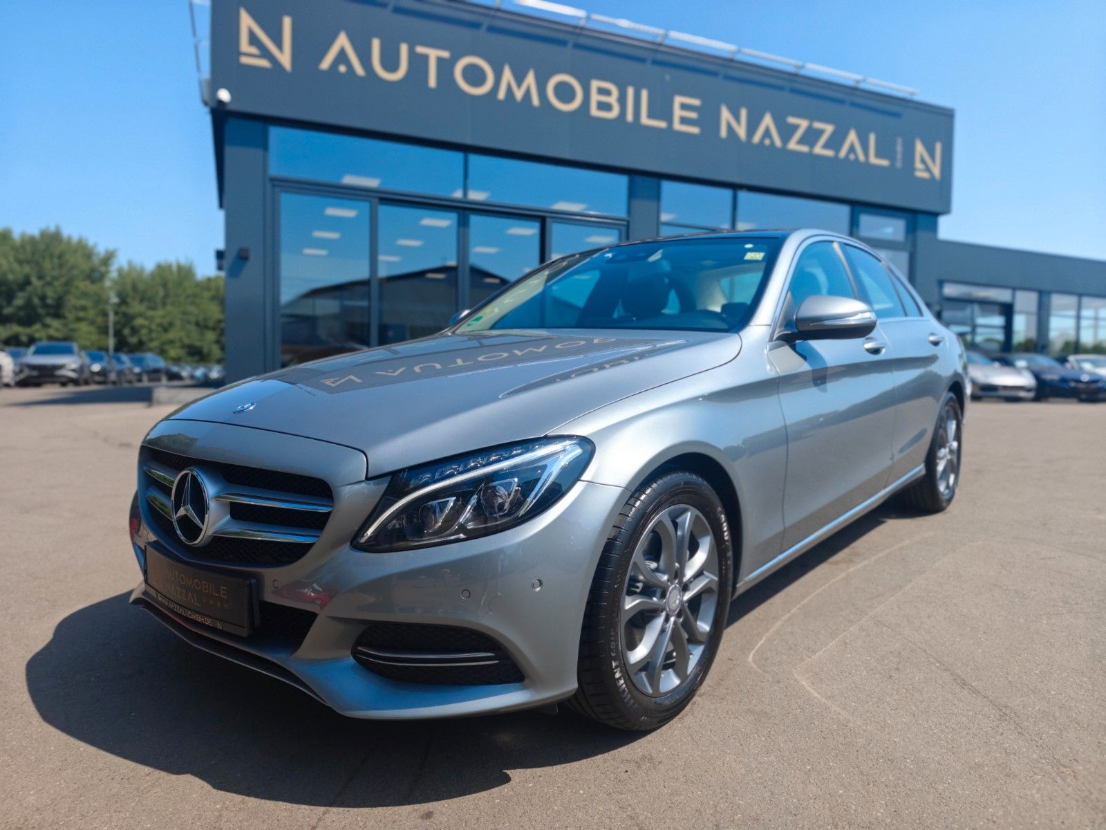 Fahrzeugabbildung Mercedes-Benz C 220d BT LIM.*AUT.*AVANTGARDE*KAMERA*KLIMAAUTO.