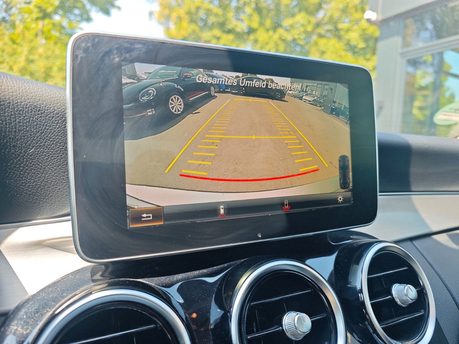 Fahrzeugabbildung Mercedes-Benz C 220d BT LIM.*AUT.*AVANTGARDE*KAMERA*KLIMAAUTO.