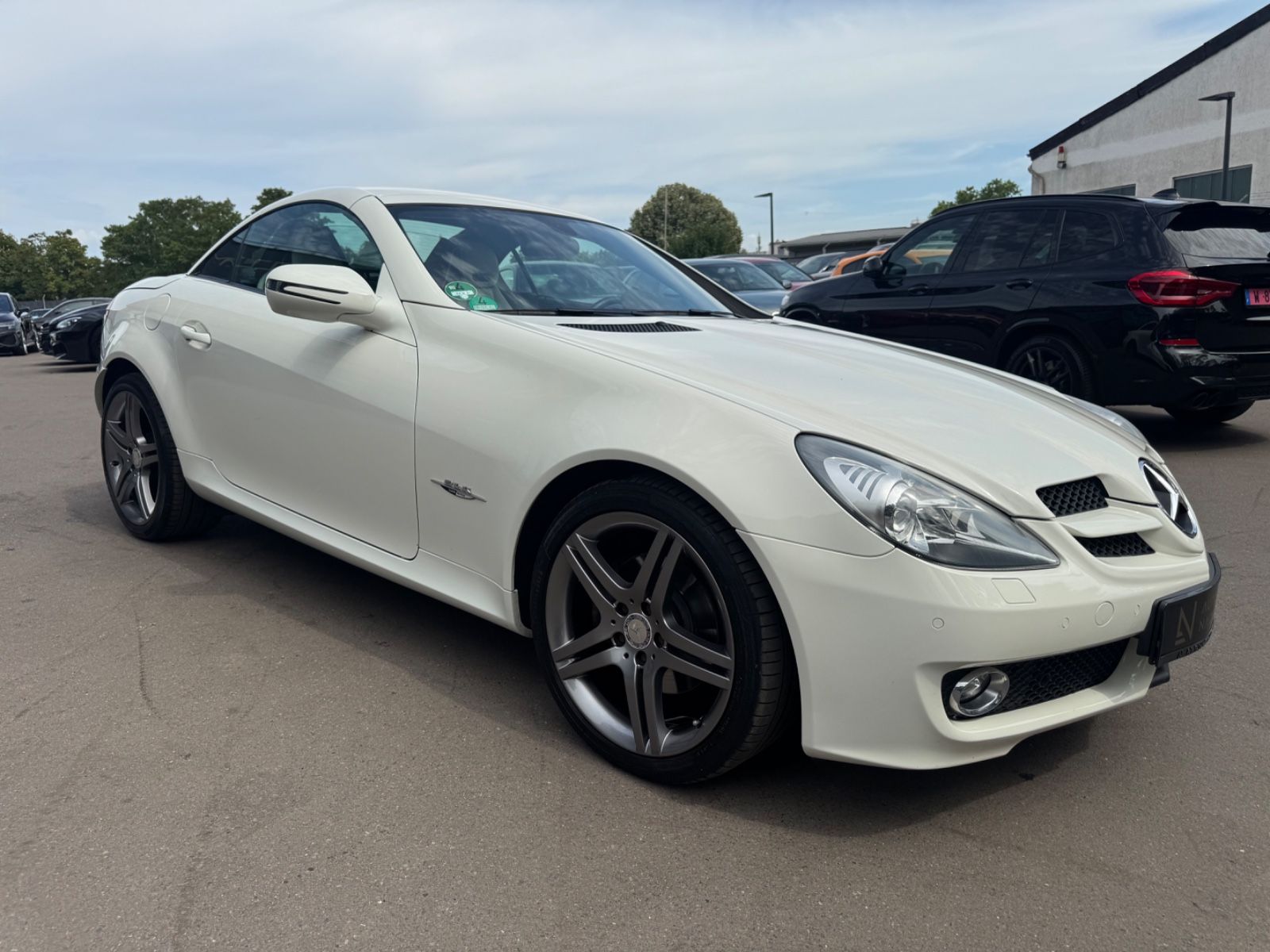 Fahrzeugabbildung Mercedes-Benz SLK 200 K LIMITED EDITION *2LOOK EDITION*DESIGNO