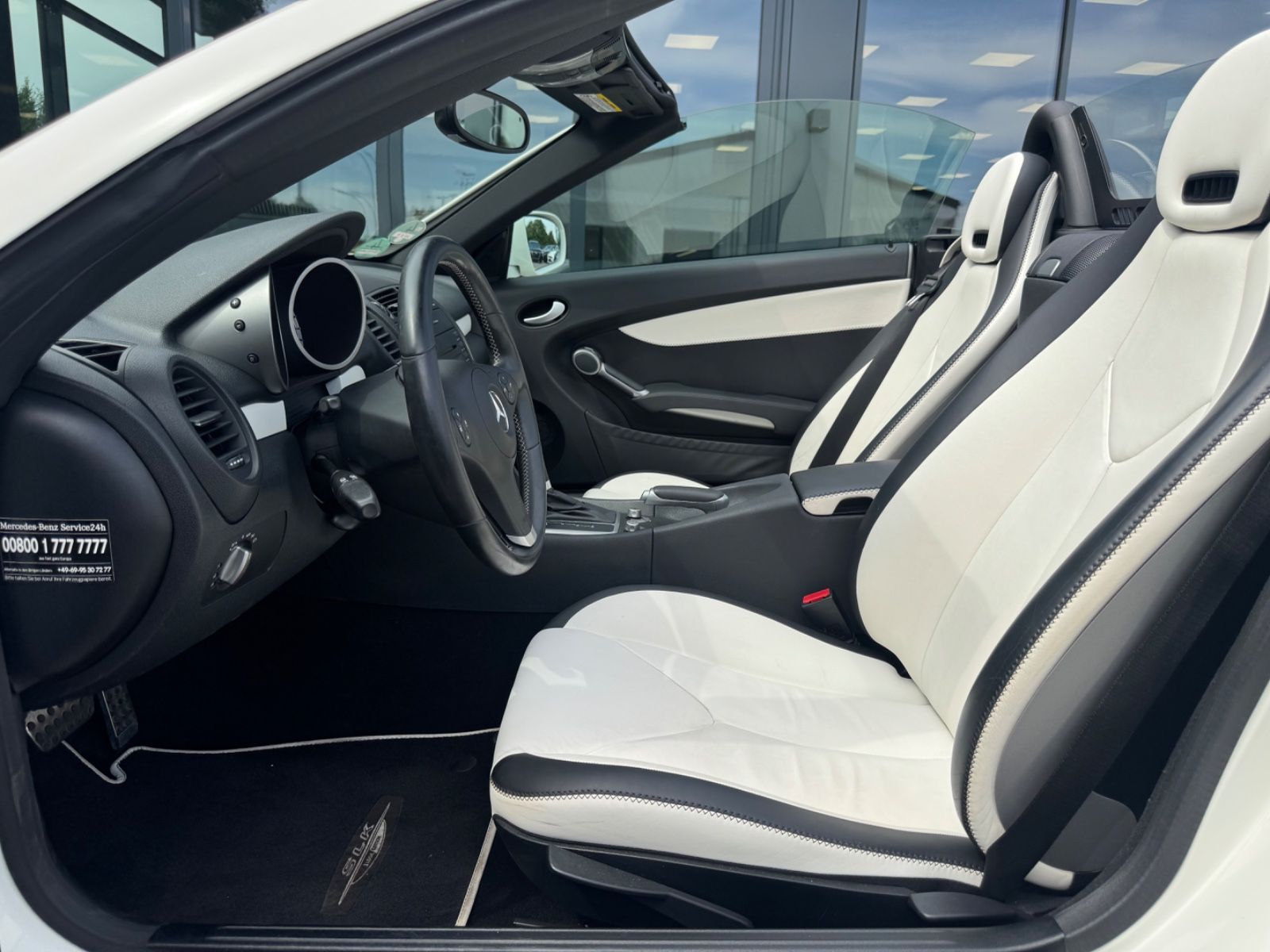 Fahrzeugabbildung Mercedes-Benz SLK 200 K LIMITED EDITION *2LOOK EDITION*DESIGNO
