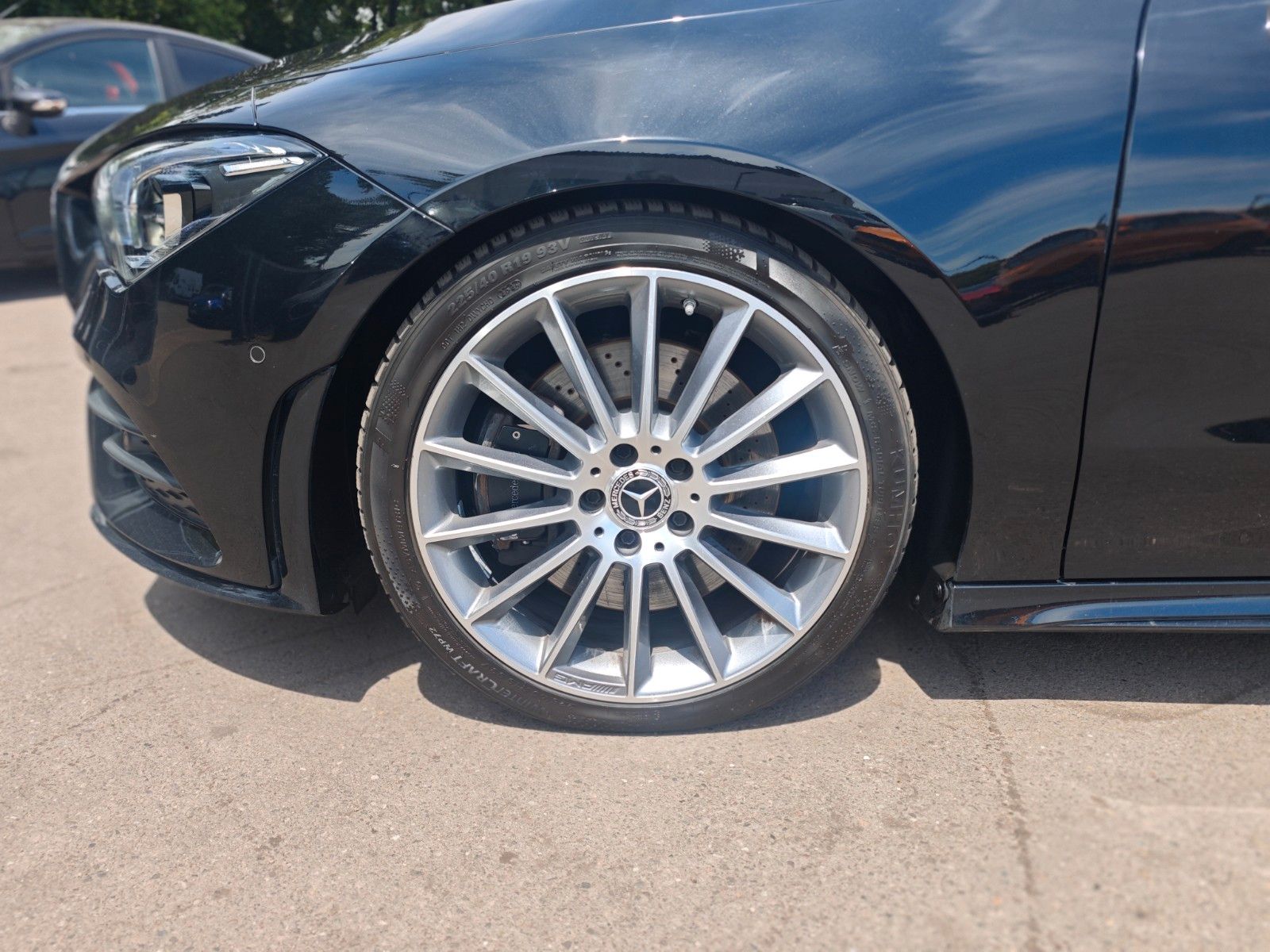 Fahrzeugabbildung Mercedes-Benz CLA SHOOTING BRAKE 250*AMG LINE*KAMERA*NAVI*LED*