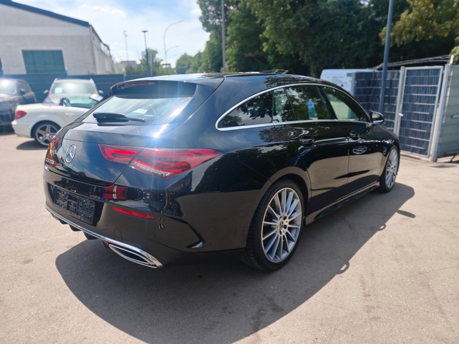 Fahrzeugabbildung Mercedes-Benz CLA SHOOTING BRAKE 250*AMG LINE*KAMERA*NAVI*LED*
