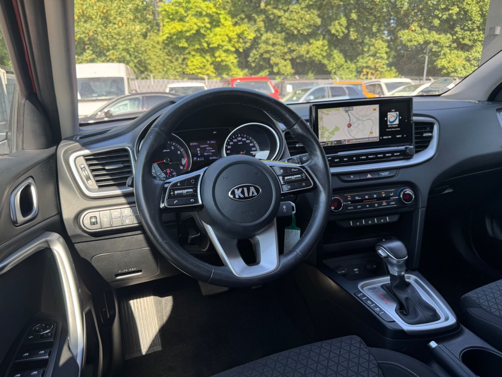 Fahrzeugabbildung Kia CEED 1.4 T-GDI DCT  SPORTW.*LED*NAVI*R-KAMERA*