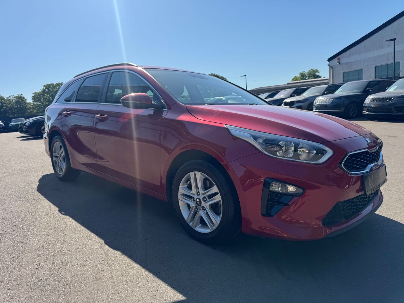 Fahrzeugabbildung Kia CEED 1.4 T-GDI DCT  SPORTW.*LED*NAVI*R-KAMERA*