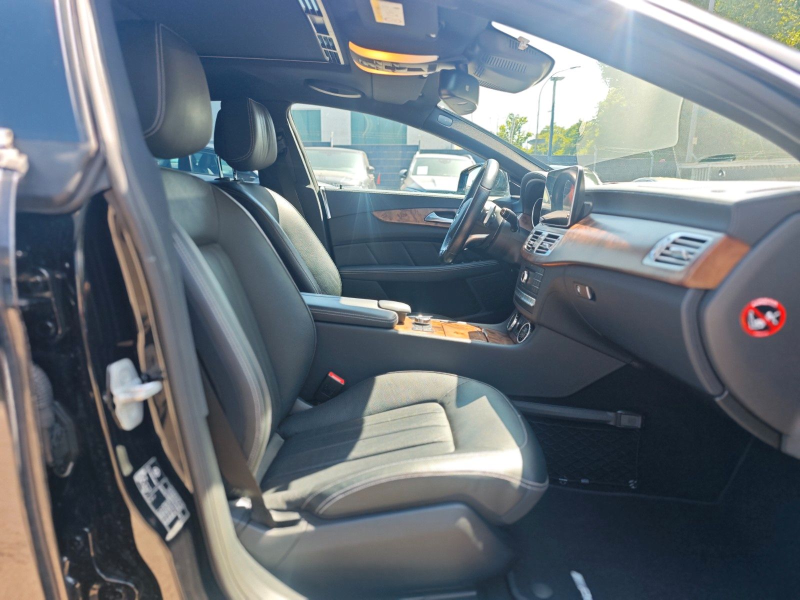 Fahrzeugabbildung Mercedes-Benz CLS500 SB AMG-LINE*AIRMATIC*DISTRONIC*H&K*LED*