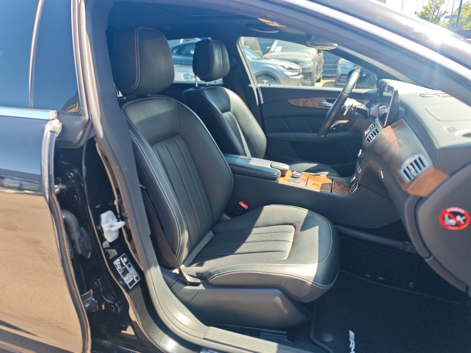 Fahrzeugabbildung Mercedes-Benz CLS500 SB AMG-LINE*AIRMATIC*DISTRONIC*H&K*LED*