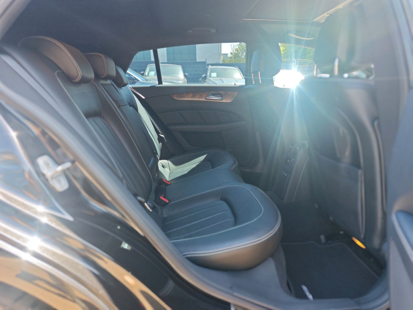 Fahrzeugabbildung Mercedes-Benz CLS500 SB AMG-LINE*AIRMATIC*DISTRONIC*H&K*LED*