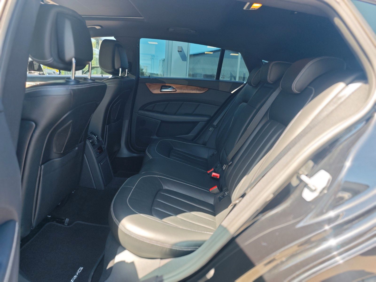 Fahrzeugabbildung Mercedes-Benz CLS500 SB AMG-LINE*AIRMATIC*DISTRONIC*H&K*LED*