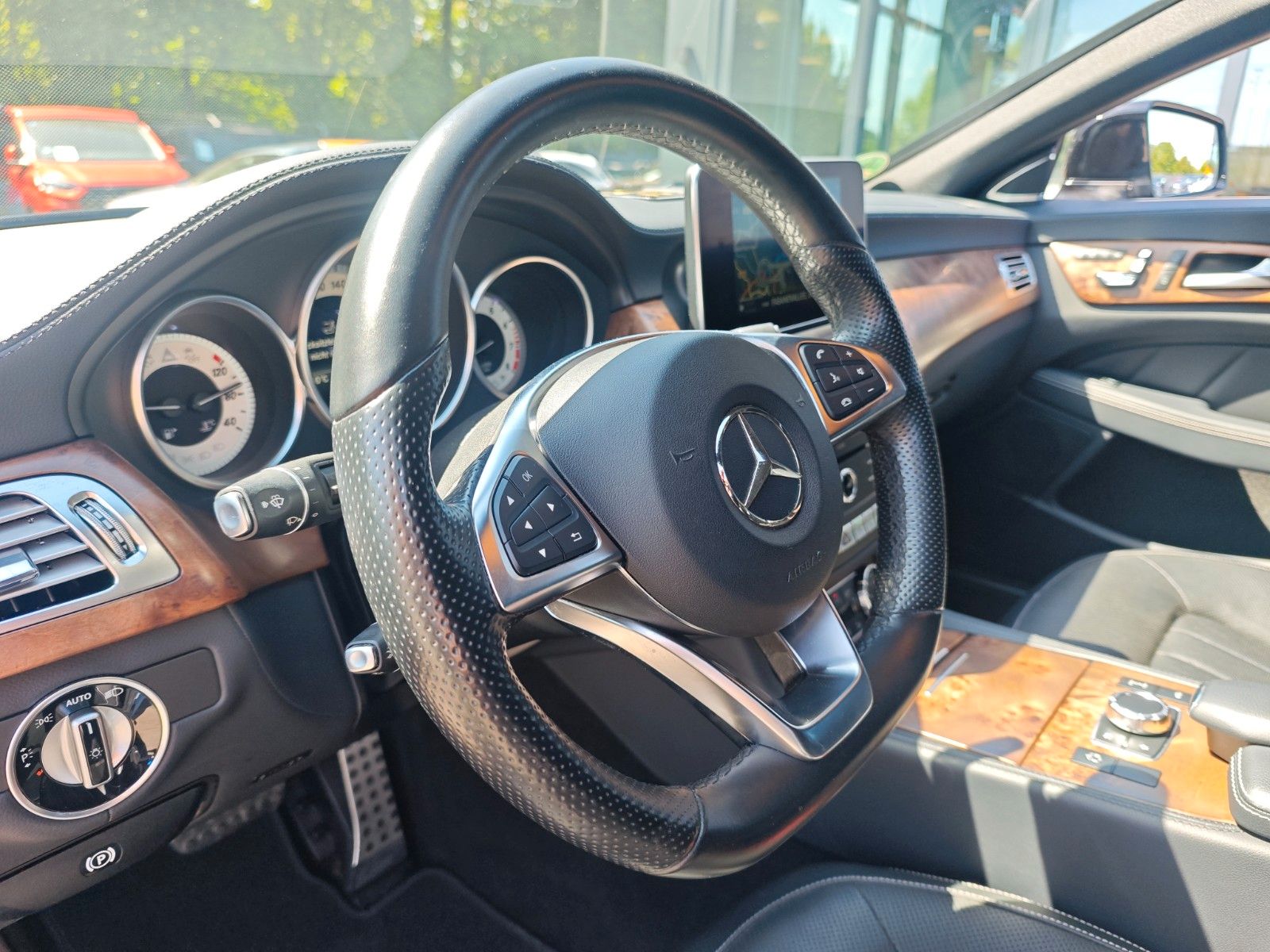 Fahrzeugabbildung Mercedes-Benz CLS500 SB AMG-LINE*AIRMATIC*DISTRONIC*H&K*LED*