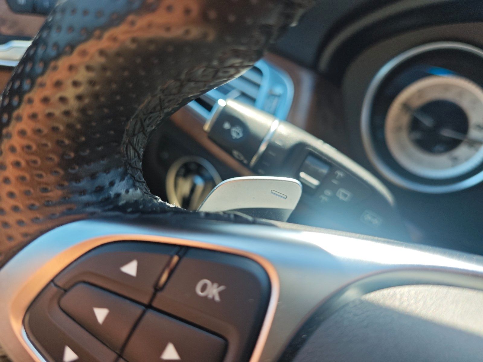 Fahrzeugabbildung Mercedes-Benz CLS500 SB AMG-LINE*AIRMATIC*DISTRONIC*H&K*LED*
