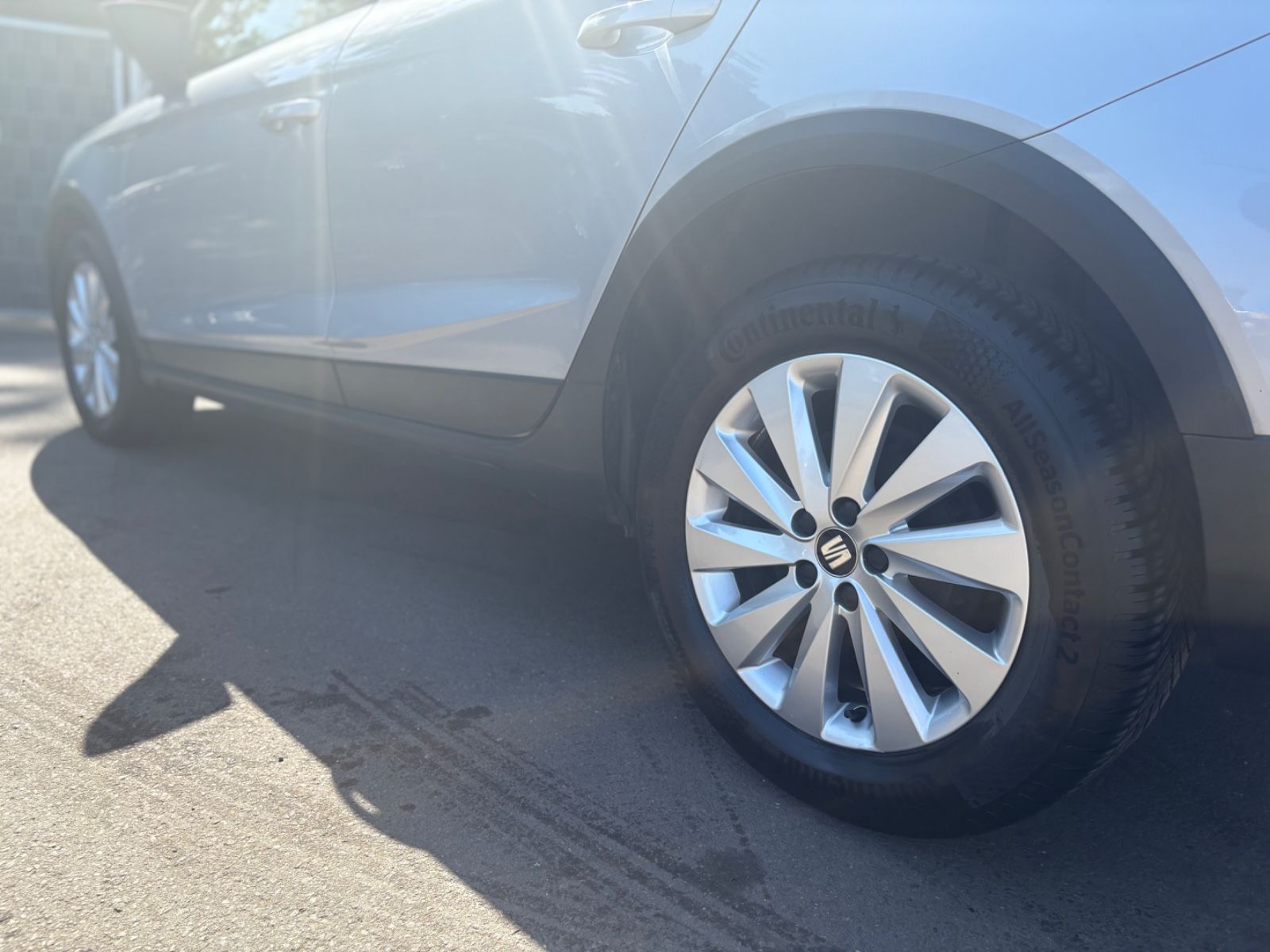 Fahrzeugabbildung SEAT ARONA STYLE *NAVI*PDC*TEMPOMAT*