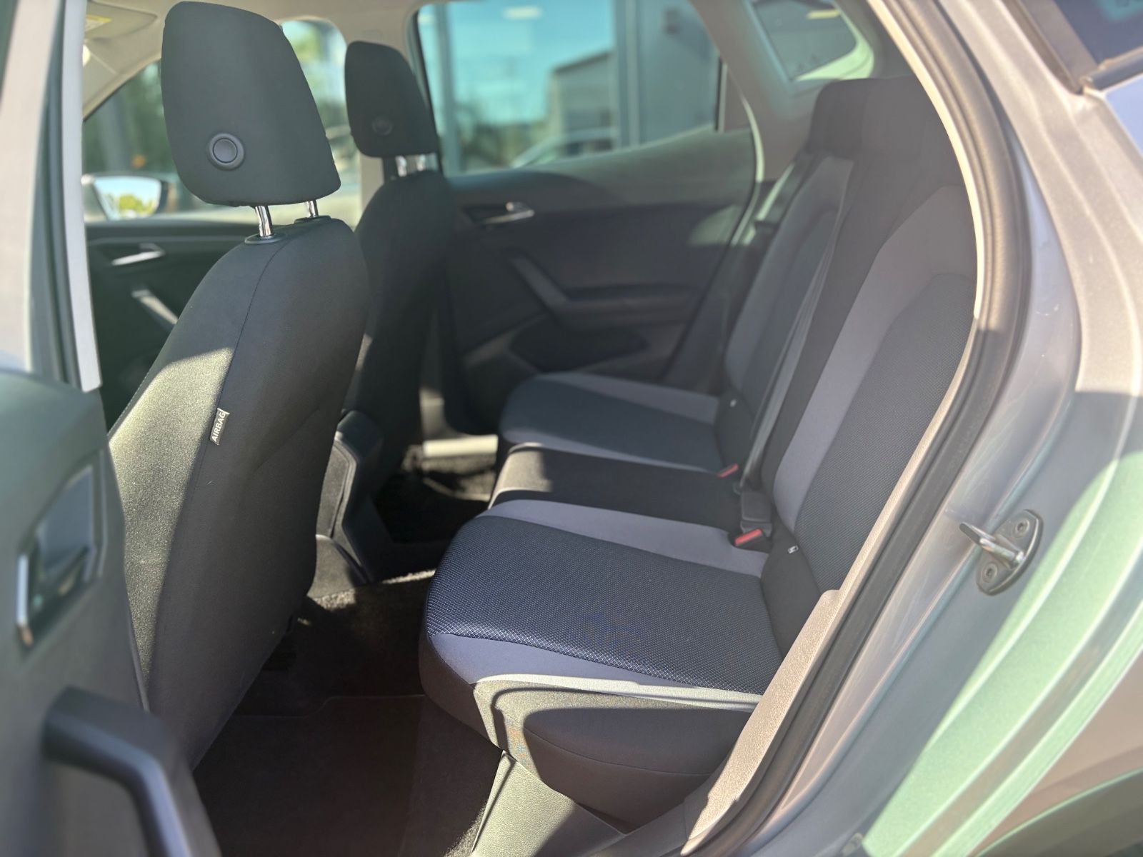 Fahrzeugabbildung SEAT ARONA STYLE *NAVI*PDC*TEMPOMAT*