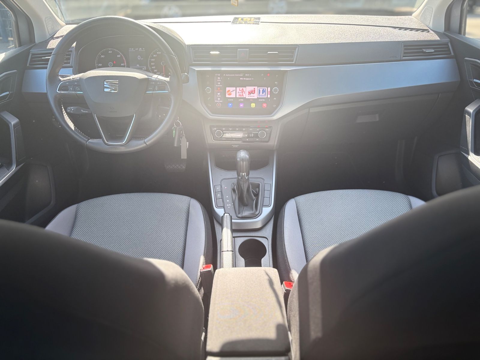 Fahrzeugabbildung SEAT ARONA STYLE *NAVI*PDC*TEMPOMAT*