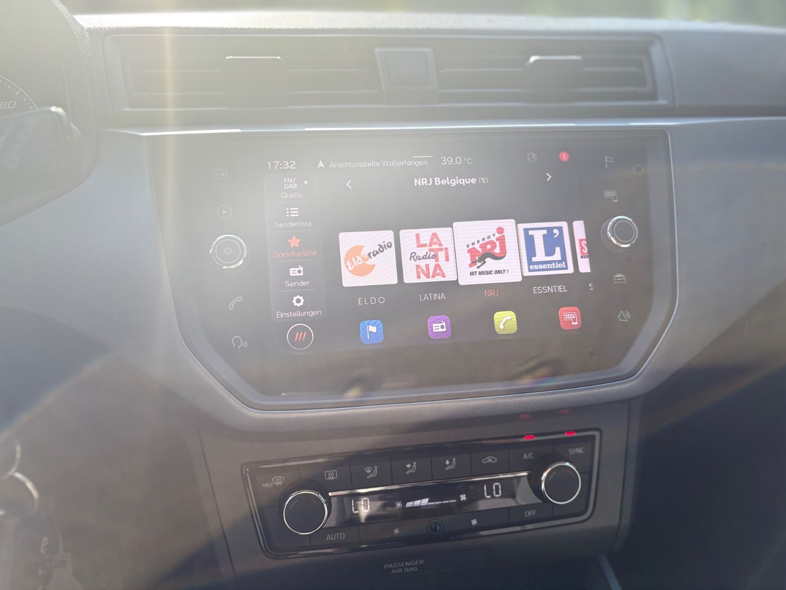 Fahrzeugabbildung SEAT ARONA STYLE *NAVI*PDC*TEMPOMAT*