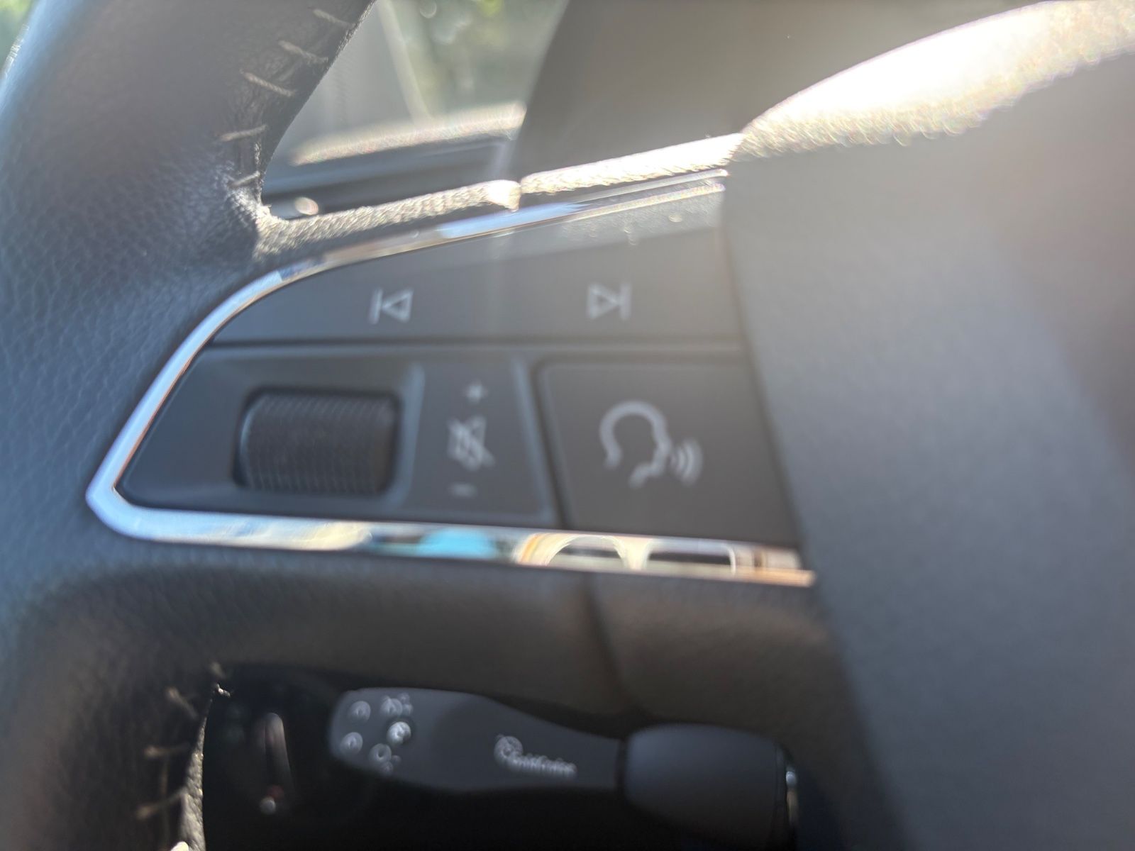 Fahrzeugabbildung SEAT ARONA STYLE *NAVI*PDC*TEMPOMAT*