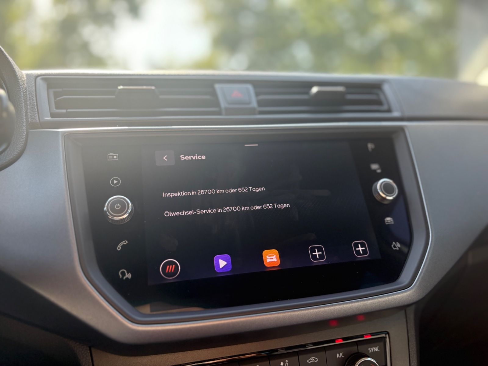 Fahrzeugabbildung SEAT ARONA STYLE *NAVI*PDC*TEMPOMAT*
