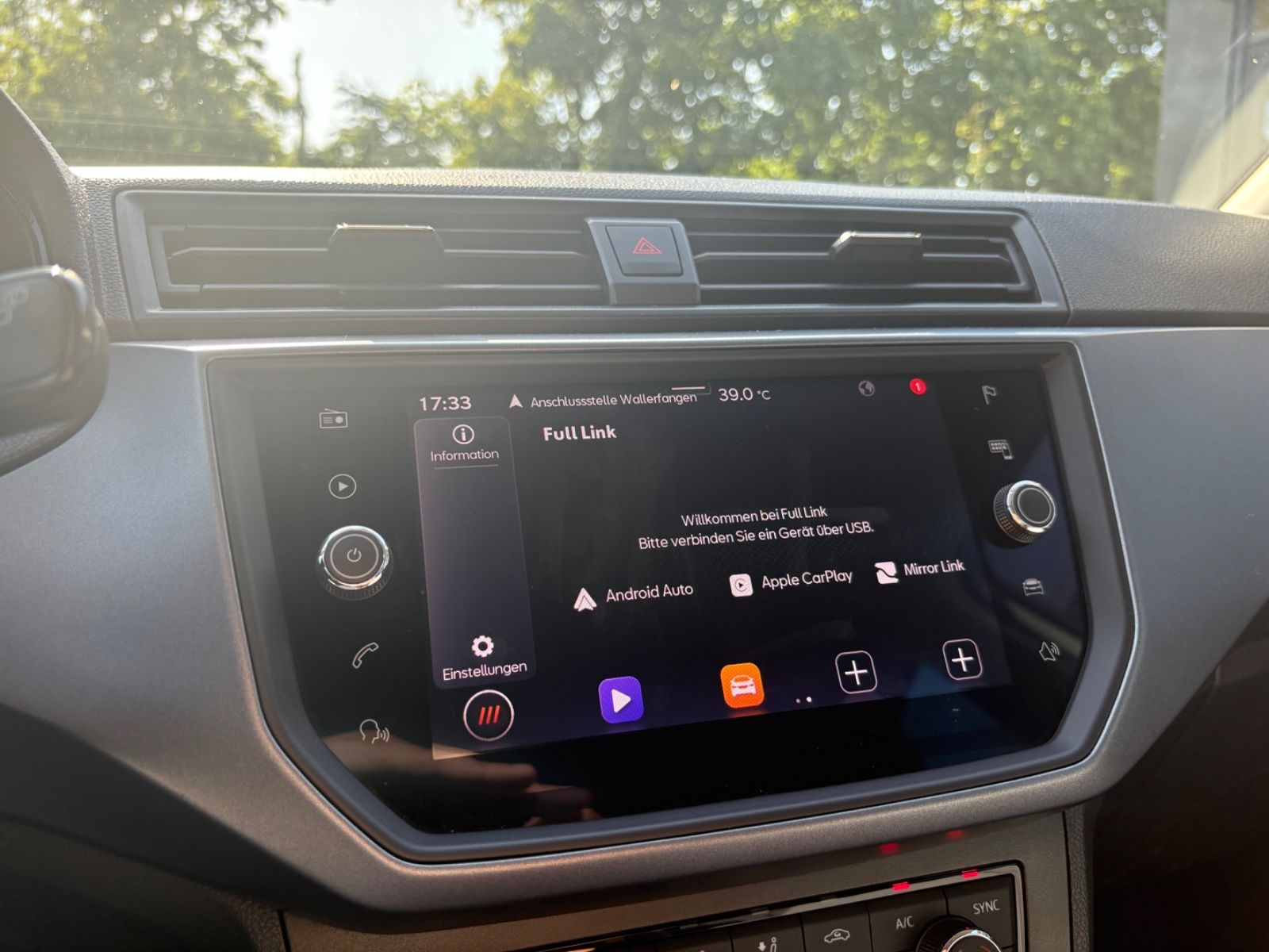 Fahrzeugabbildung SEAT ARONA STYLE *NAVI*PDC*TEMPOMAT*