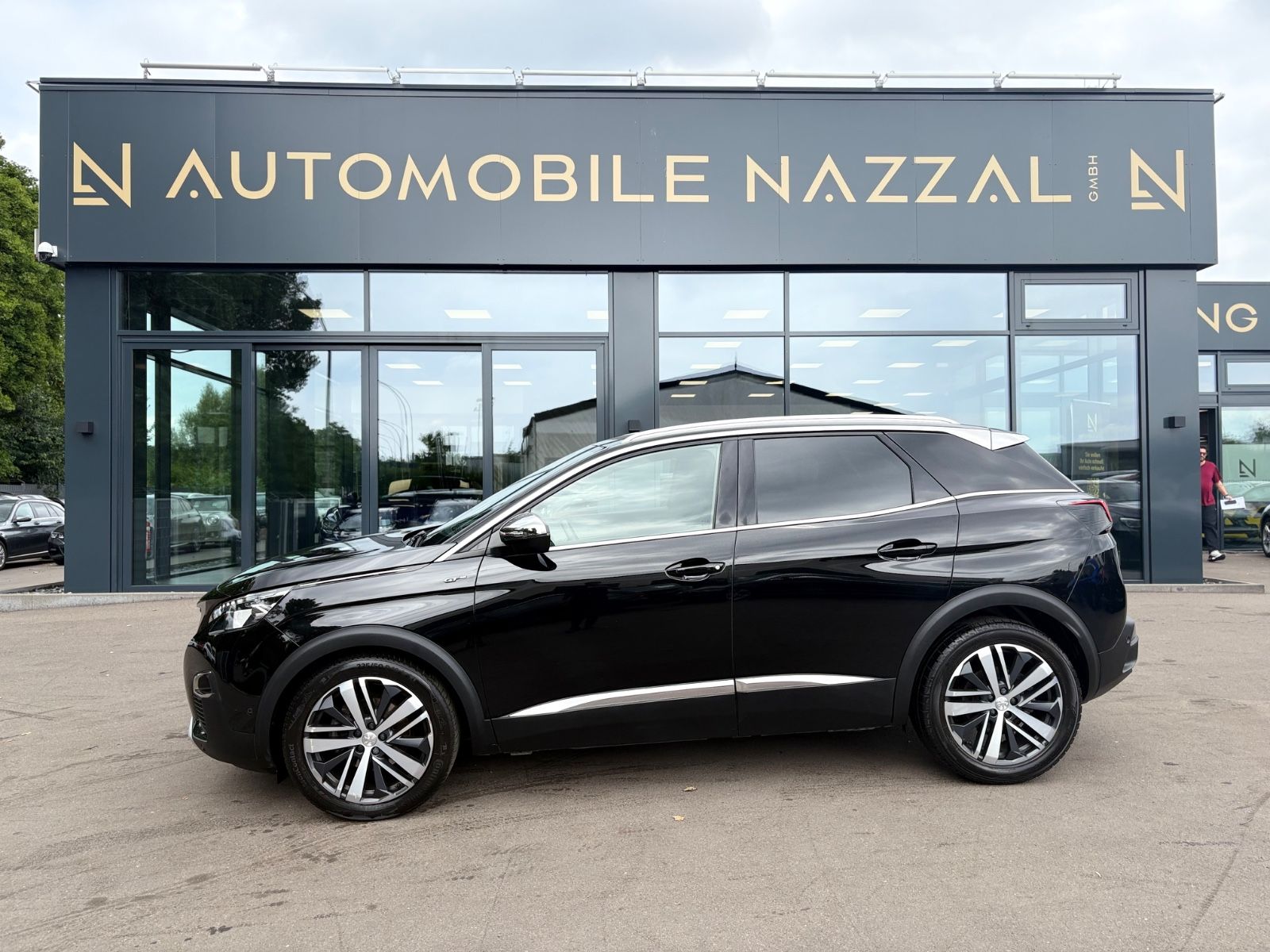 Fahrzeugabbildung Peugeot 3008 GT *AUT*PANO*LEDER*NAVI*KAM*ASSIST*SHZ*