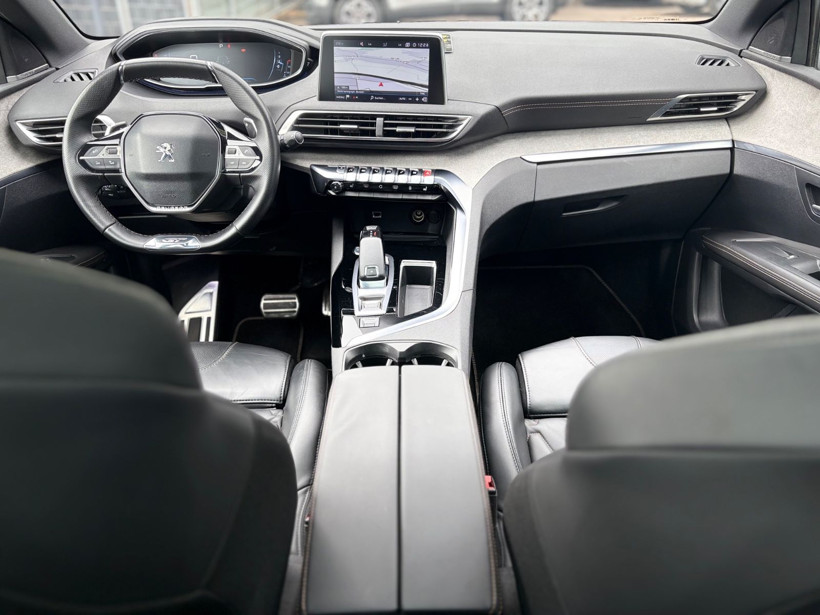 Fahrzeugabbildung Peugeot 3008 GT *AUT*PANO*LEDER*NAVI*KAM*ASSIST*SHZ*