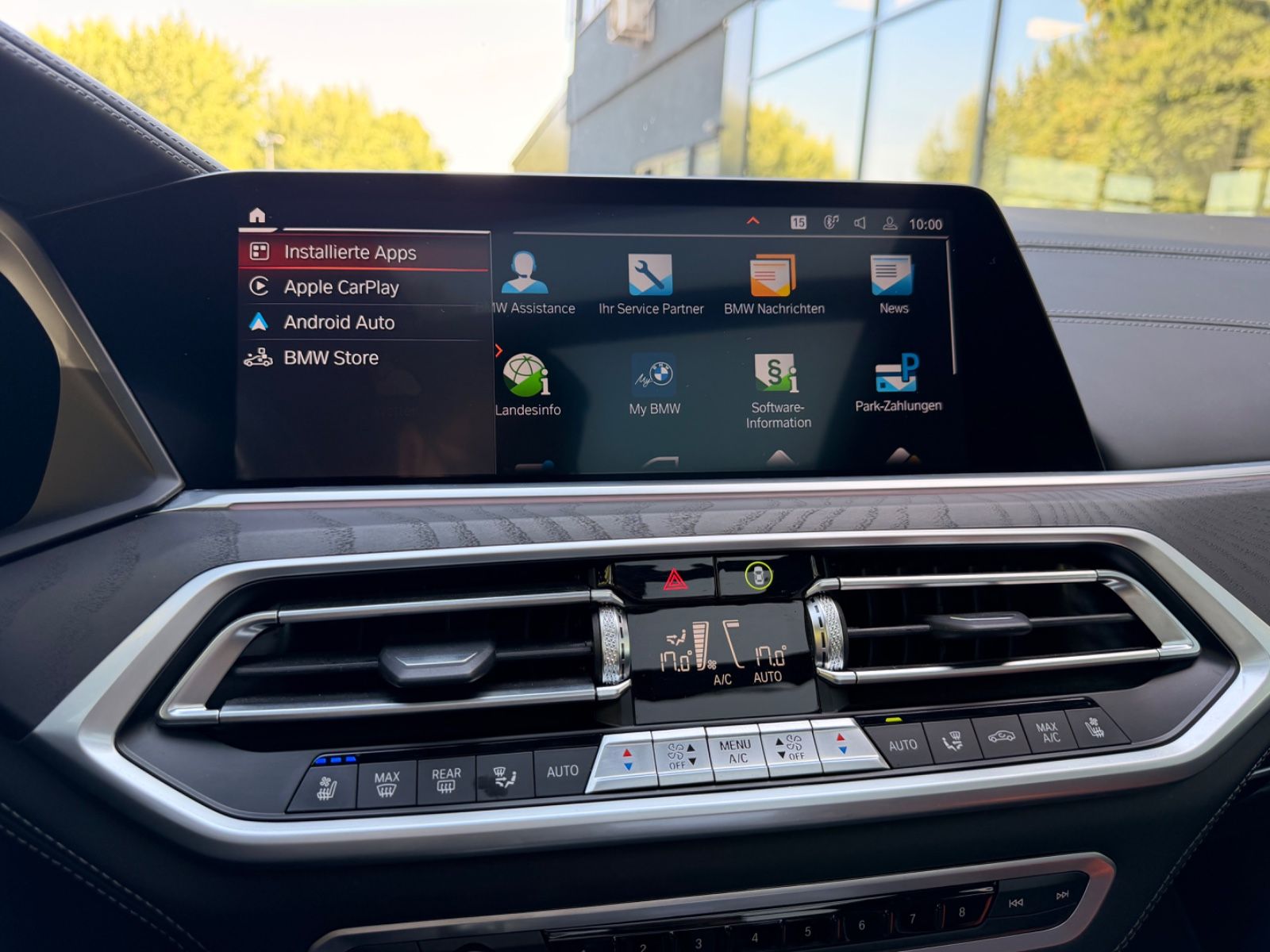 Fahrzeugabbildung BMW X7 M50*6 SEATS*LASER*SKY-LOUNGE*6X SHZ*SOFT*22.Z