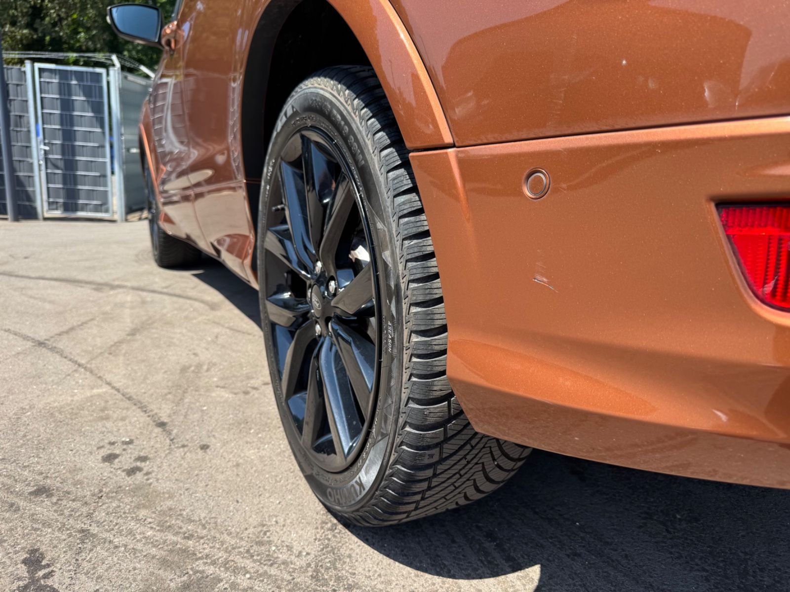 Fahrzeugabbildung Ford KUGA ST-LINE*KLIMA*R.KAMERA*19 ZOLL*WINTERPAKET*